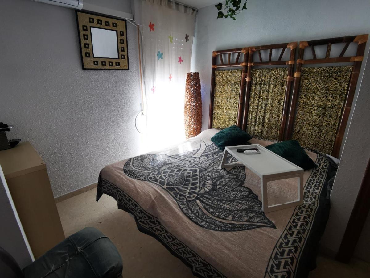 Siempresol Apartment Малага Екстериор снимка